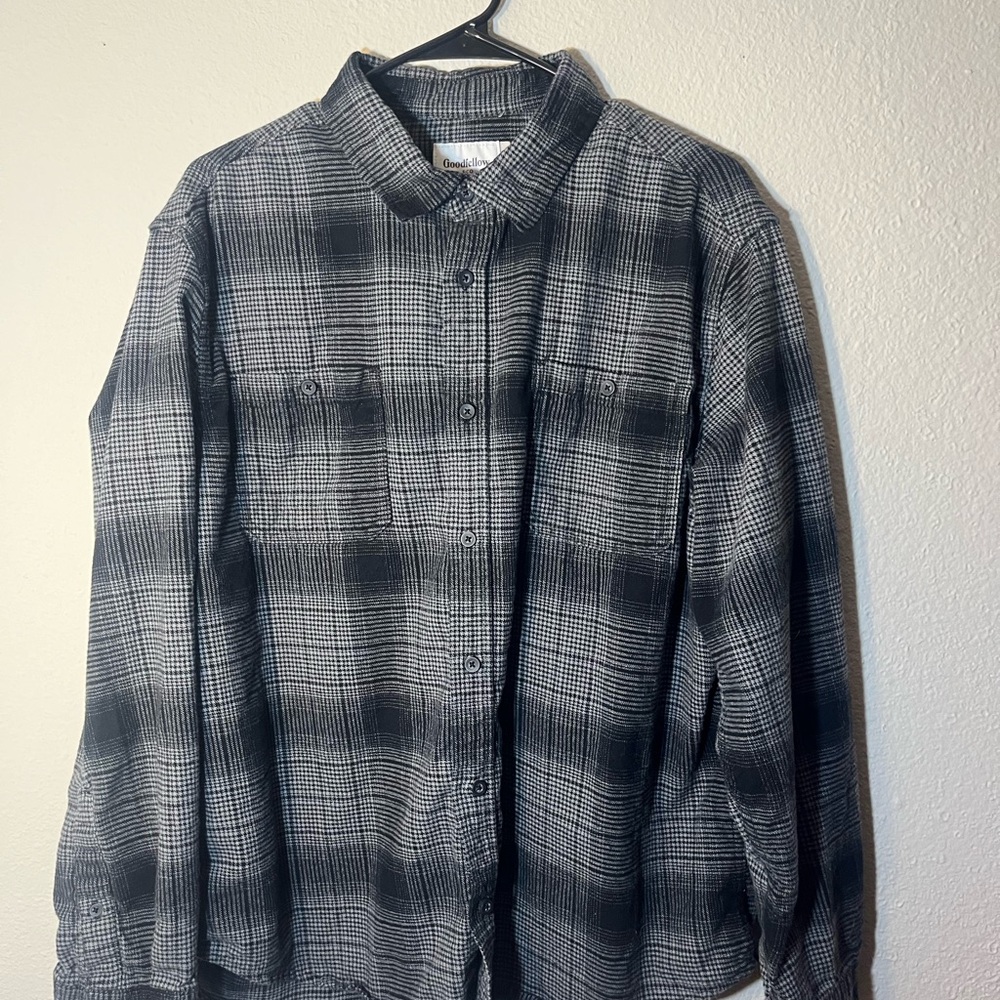 Goodfellow and Co Black and Gray Plaid Button-Up Shirt - XL
